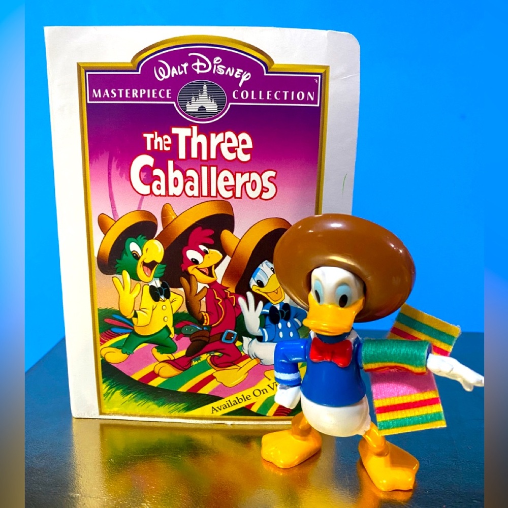 WALT DISNEY 1996 COLLECTIBLE MCDONALD’S THE THREE CABALLEROS MINI VHS CASE & TOY